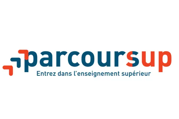 Parcoursup 2026 : que faire si vous cherchez encore une formation en communication ou design ?